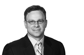 Headshot of Aaron Fell